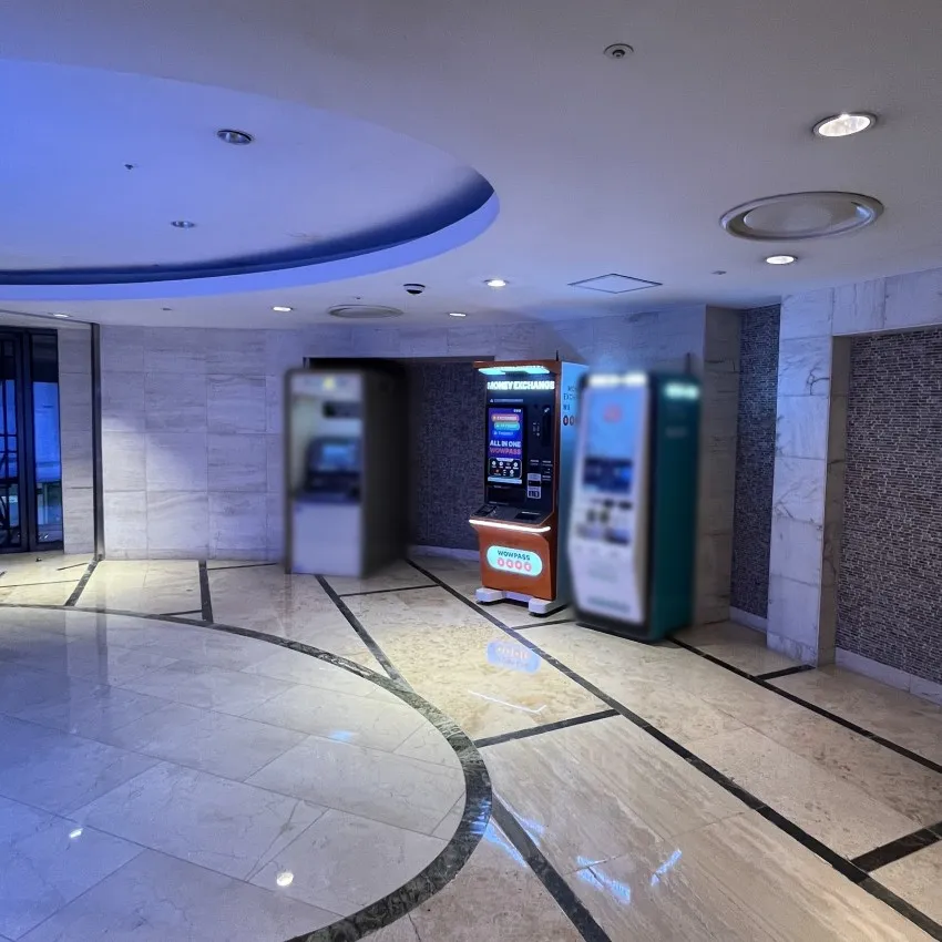 樂天百貨明洞本店 Avenuel B1（電梯附近） - 照片 2